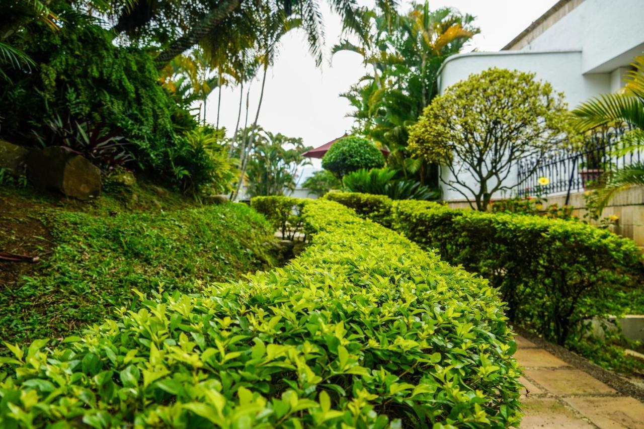 Hotel Boutique Villa Casuarinas Cali Exterior photo
