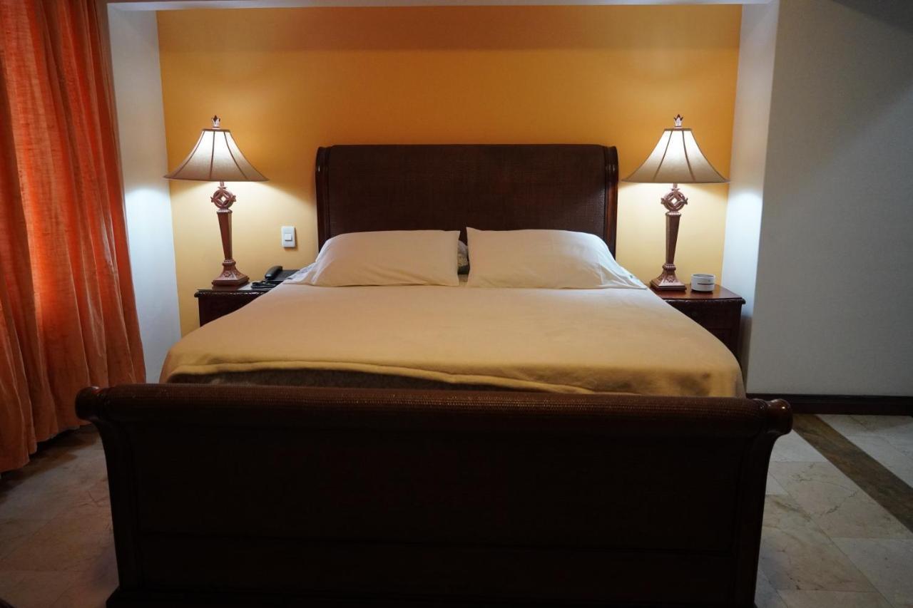 Hotel Boutique Villa Casuarinas Cali Exterior photo