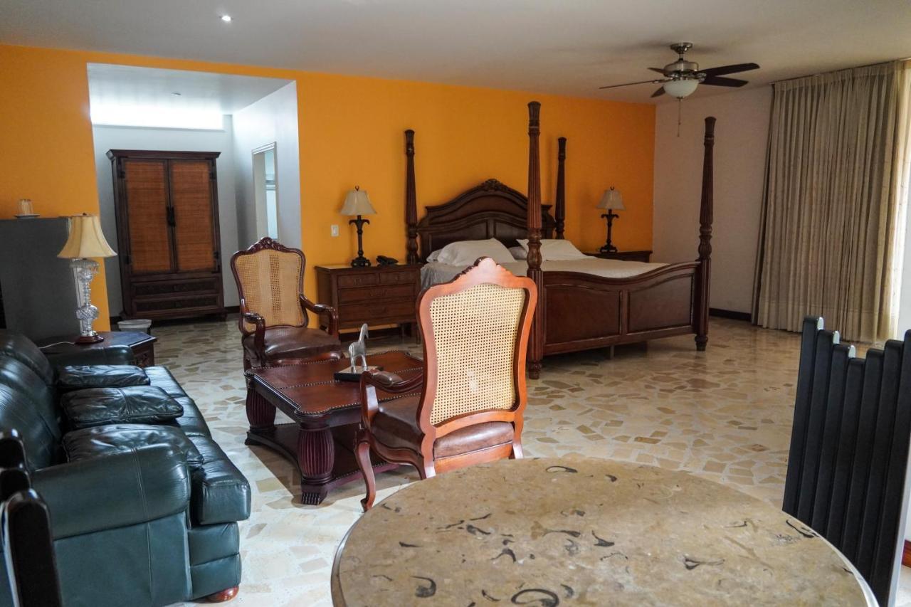 Hotel Boutique Villa Casuarinas Cali Exterior photo