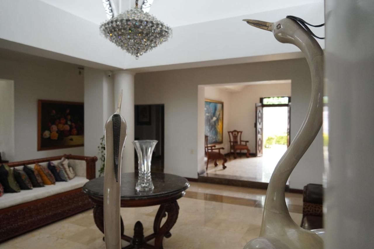 Hotel Boutique Villa Casuarinas Cali Exterior photo