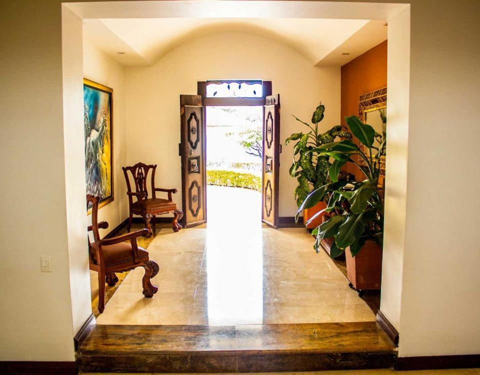 Hotel Boutique Villa Casuarinas Cali Exterior photo
