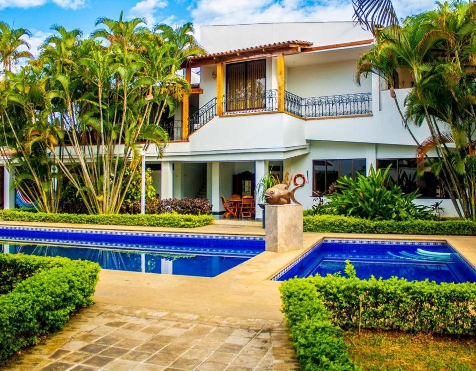 Hotel Boutique Villa Casuarinas Cali Exterior photo